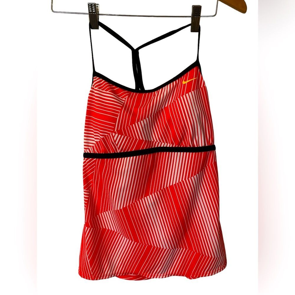 Nike Tankini Top Size 10 Sports Yoga Beach Hiking Boating Pool
